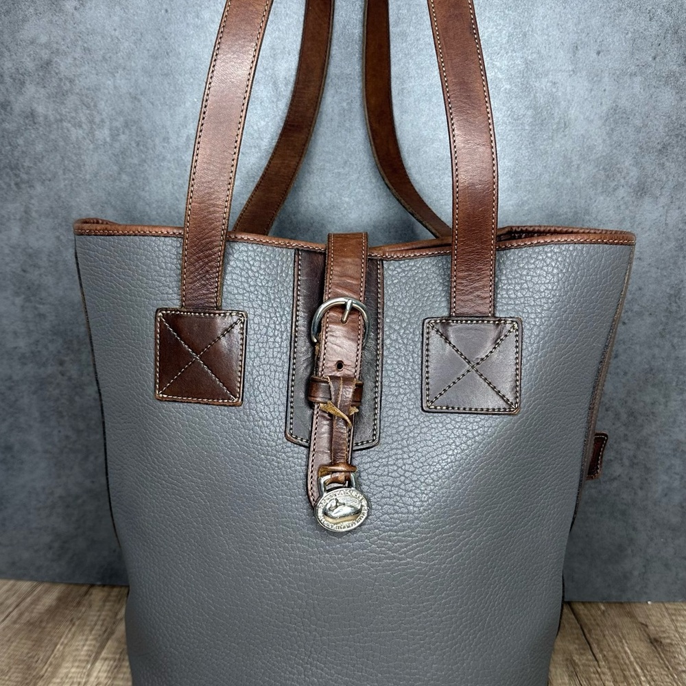 Vintage Dooney & Bourke Medium Tote